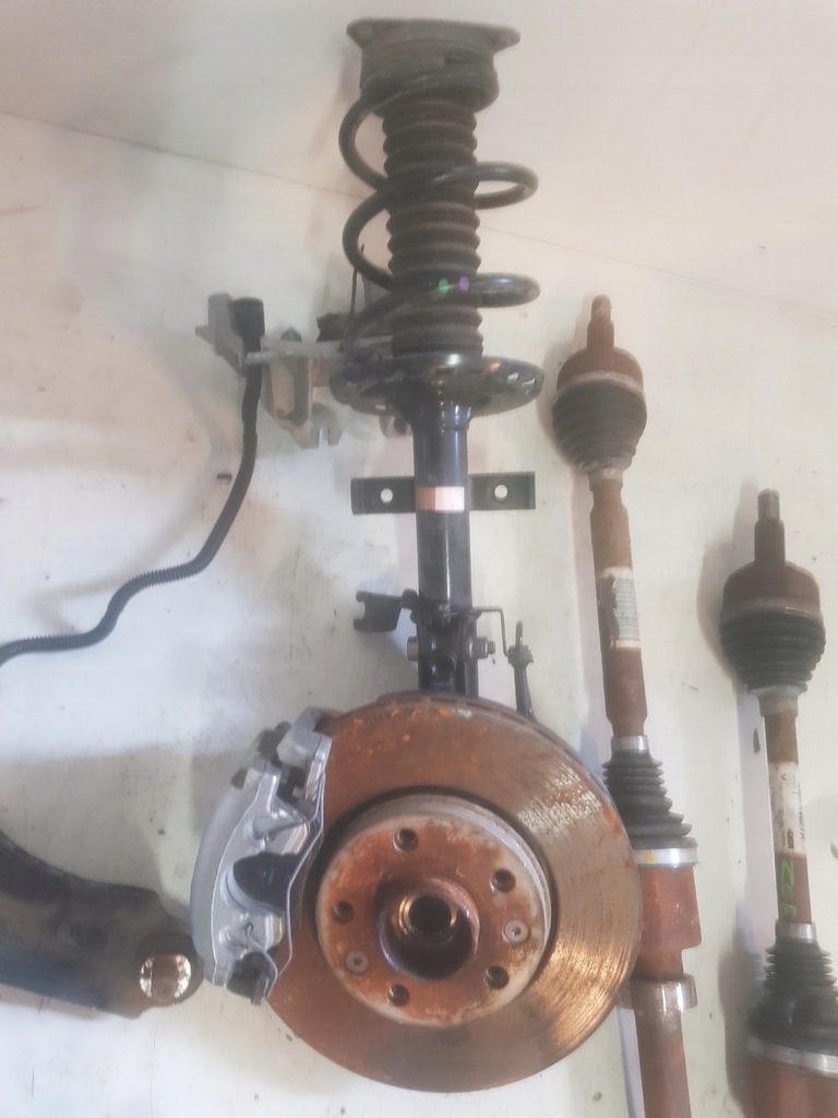 фото №4, Renault zoe ii ліва поворотний кулак важіль привідний вал амортизатор