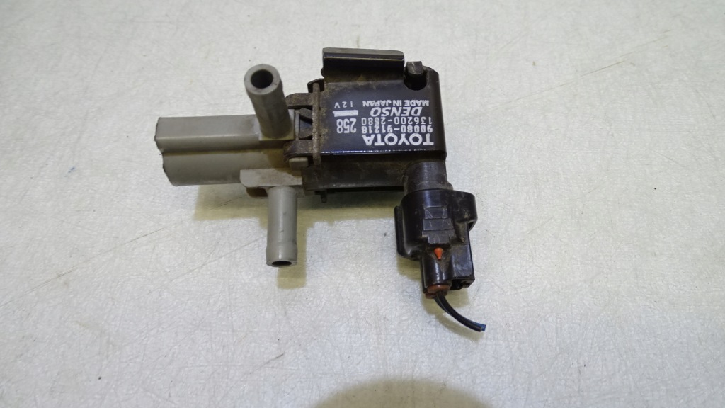 фото №1, Клапан вакуумa toyota corolla e12 1.4