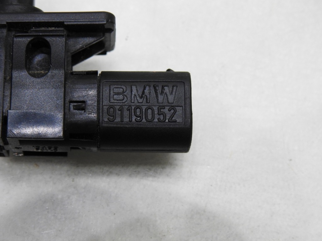 Купити Датчик доводчик капота bmw e60 e61 рестайлінг  9119052