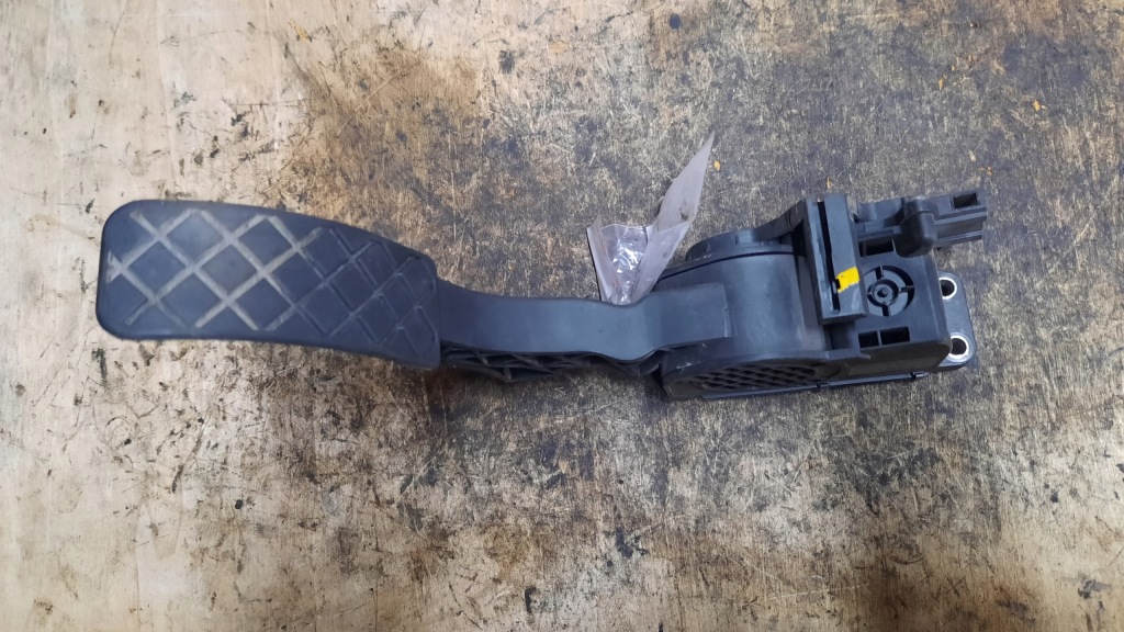 фото №1, Потенциометр газа skoda fabia 1.9d 07r