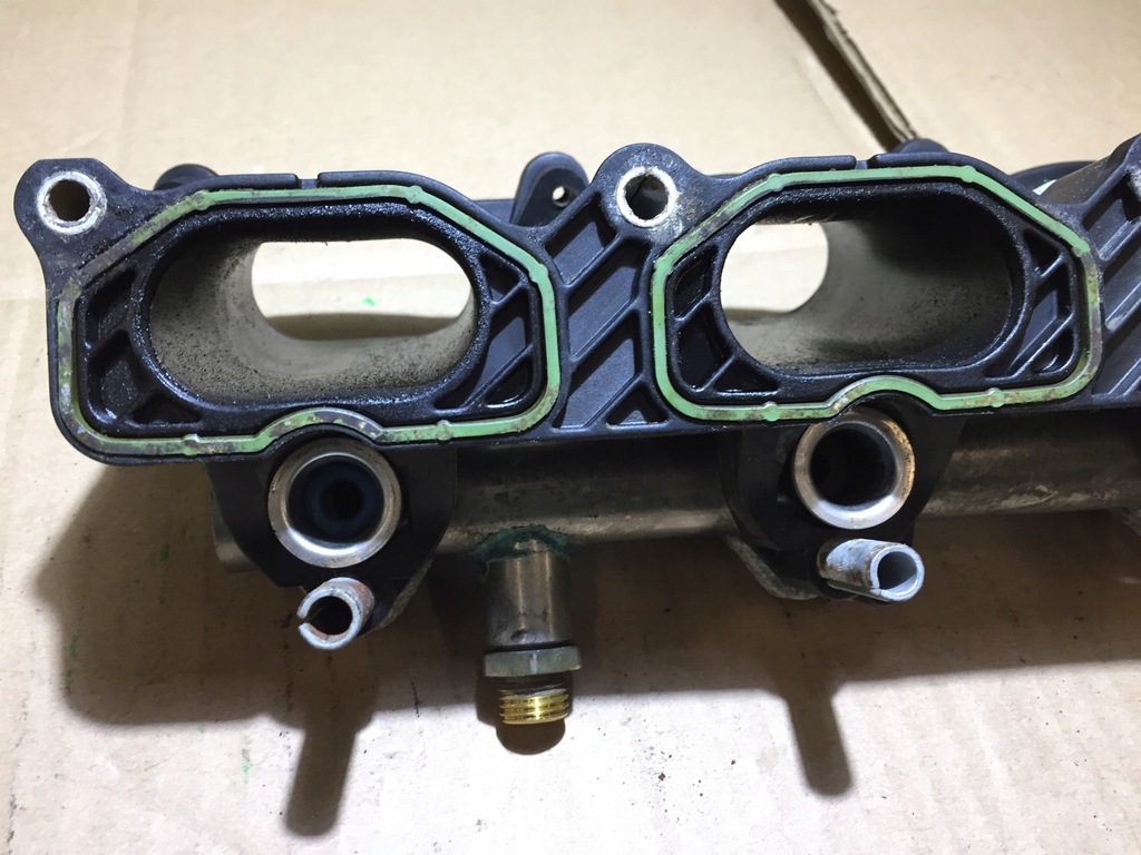 фото №8, A6 c6 2.8 fsi колектор всмоктуючий молдинг 06e133110j