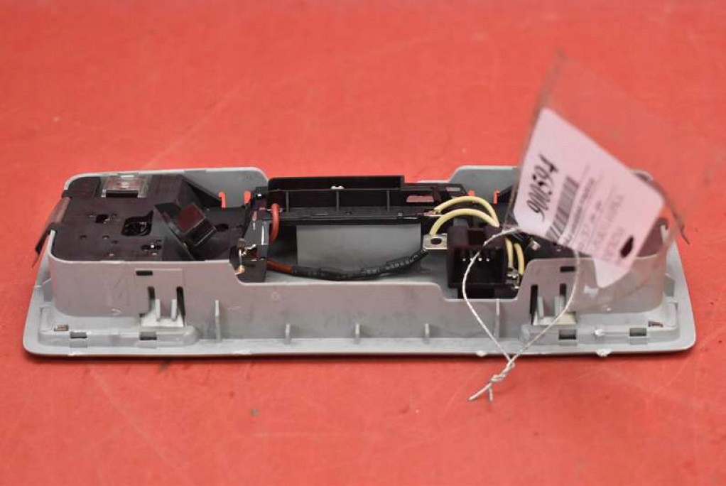 фото №4, Лампа освещение салона перед mazda cx-7 06-09