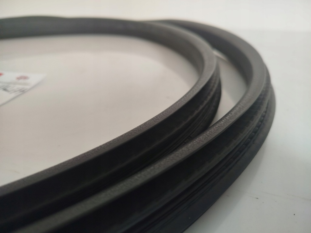 фото №3, Прокладка дверь задняя задняя правая renault scenic iii lift