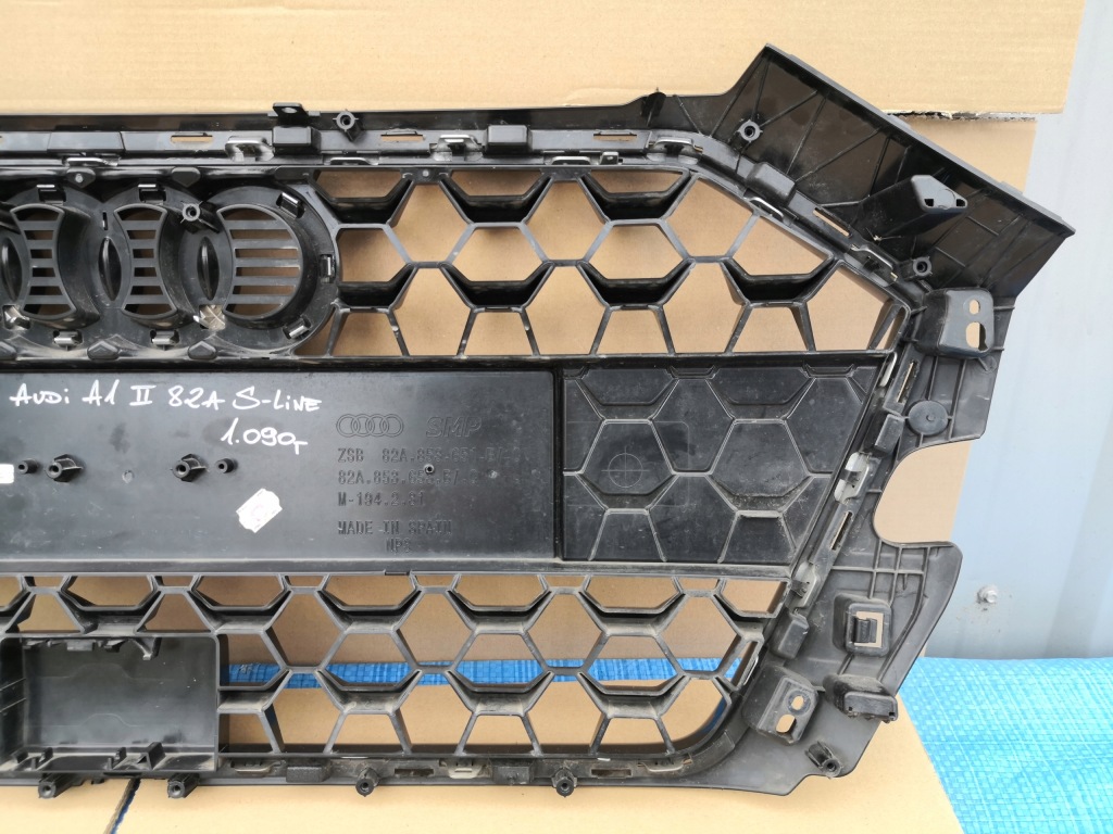Audi a1 2 82a s line решітка радіатора решітка  радіатора Недорого
