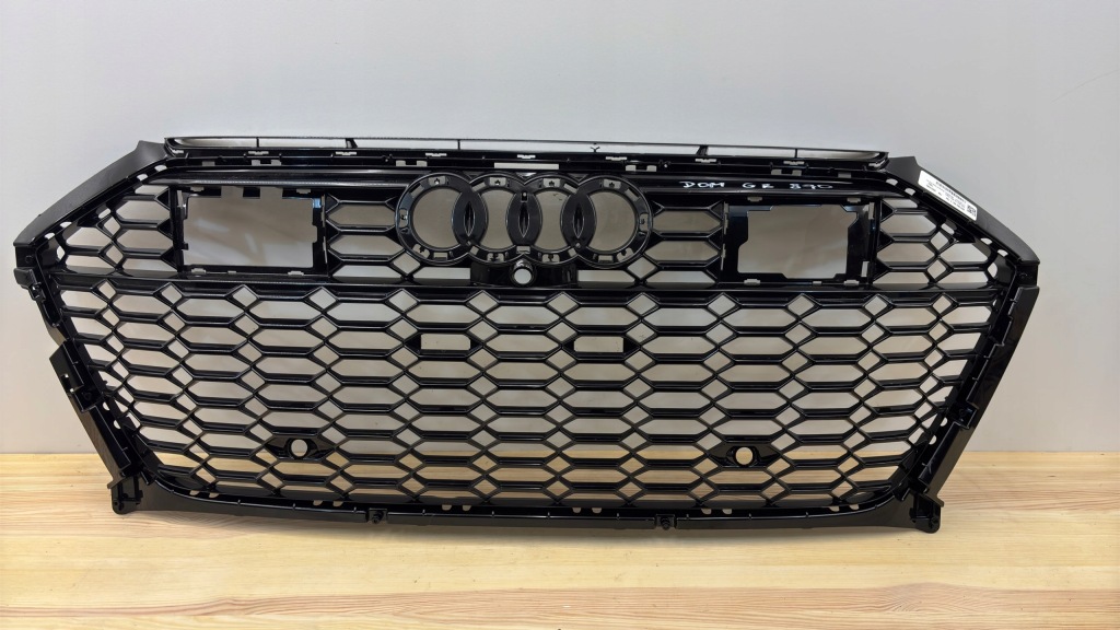 фото №1, Audi rs6 rs7 c8 fl lift решётка радиатора решётка радиатора 4k8853651f domgr870