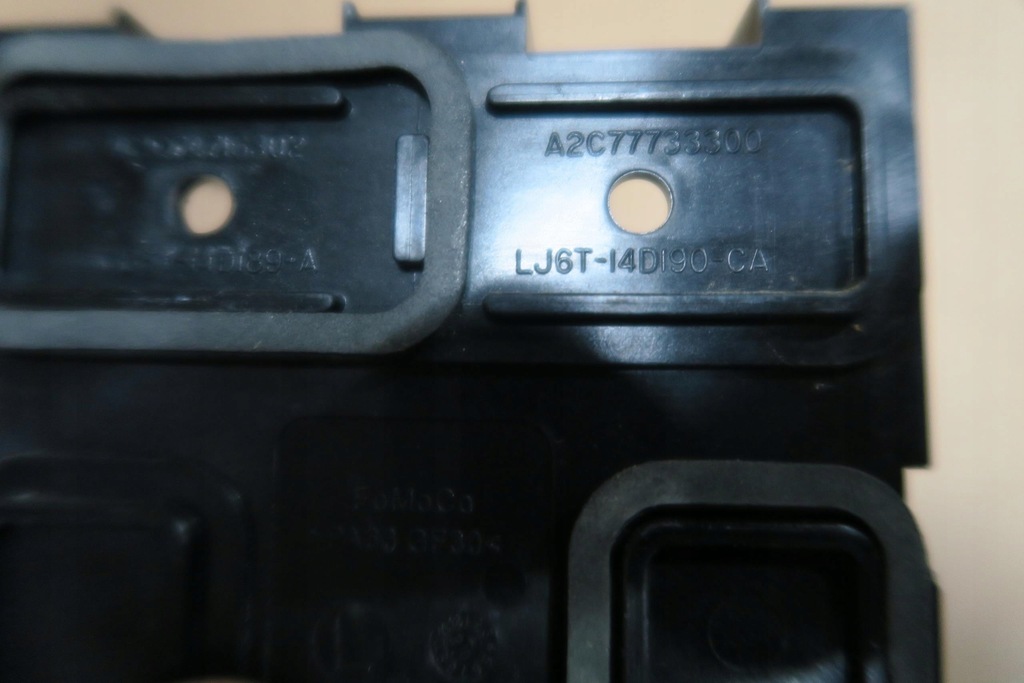 фото №2, Ford kuga mk3 escape кронштейн радара левая задние