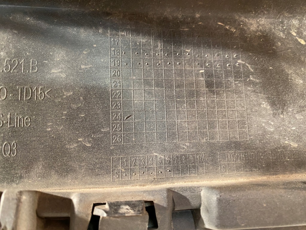 Audi q3 83a s-line бампер дифузор задня задній Оригінал