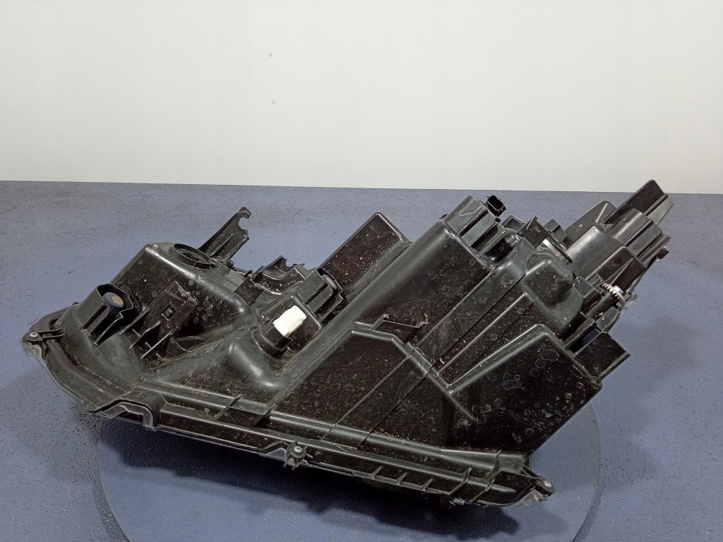 фото №8, Toyota yaris cross 21- фара правый лампа eu 0d-310