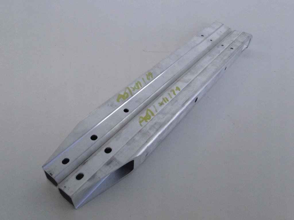 фото №9, Mercedes glb x247 247 зона деформації довга