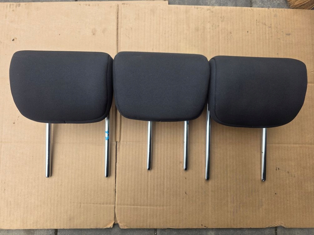 фото №1, Подголовники сиденье задняя toyota yaris iii 2011-2017