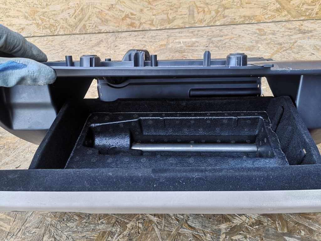 фото №8, Jaguar xf x260 бардачок пасажира