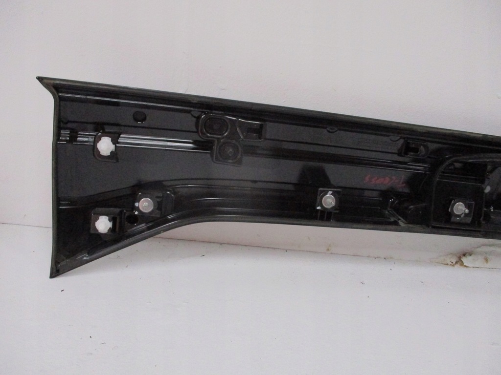 фото №8, Накладка крышки vw t-cross 2gm 19r 2gm827577e