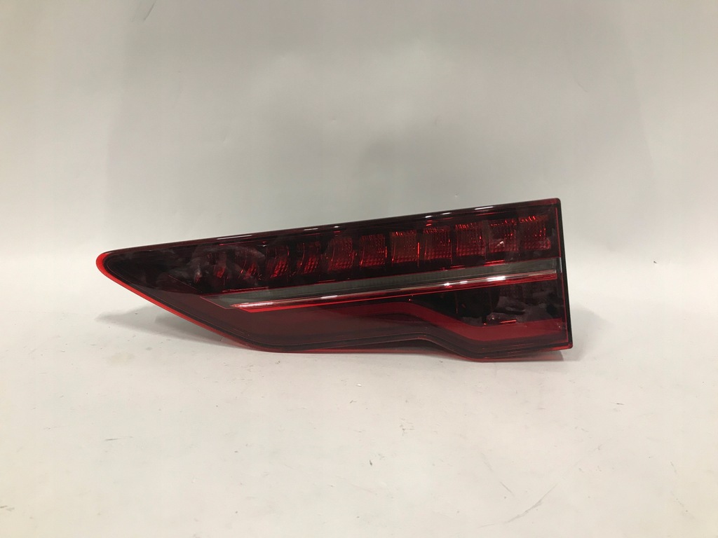 фото №1, Jaguar i-pace x590 лампа задняя правая внутренняя matrix led europa