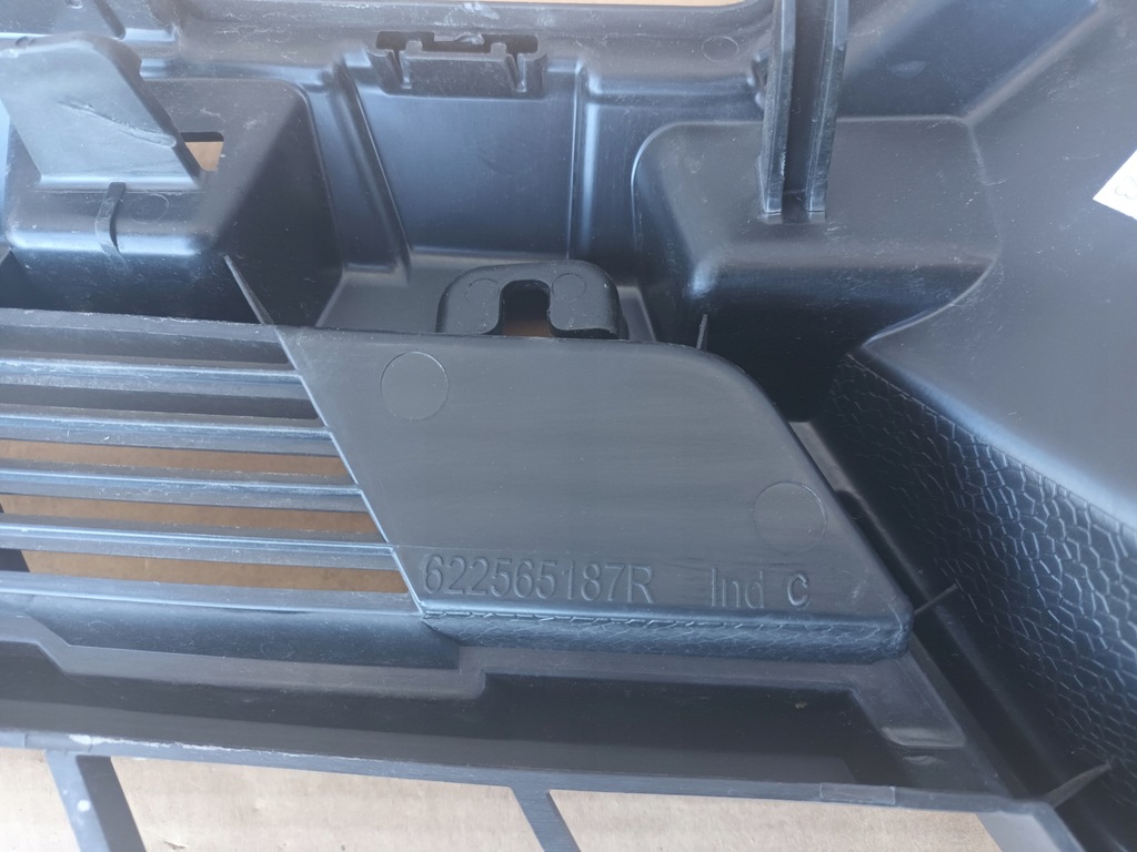 фото №10, Решітка радіатора renault express 2021 - решітка радіатора