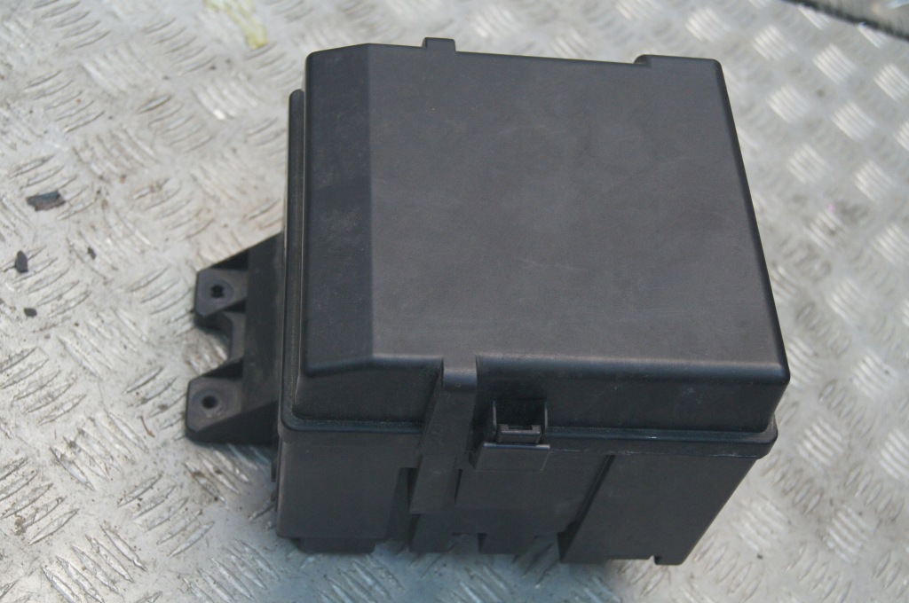 фото №1, Mercedes x-klasa w470 коробка предохранителей