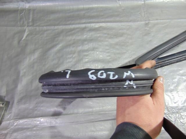 фото №4, Прокладка двері ліва mercedes w209 coupe