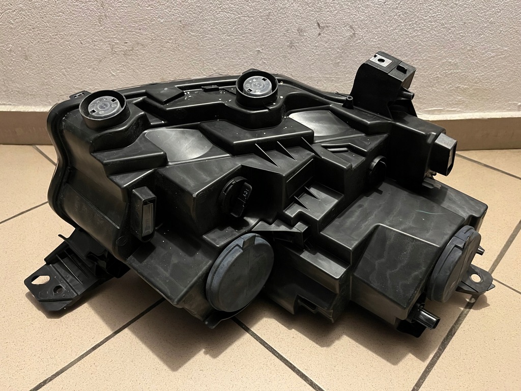 фото №16, Toyota proace city verso 18- лампа передняя левая