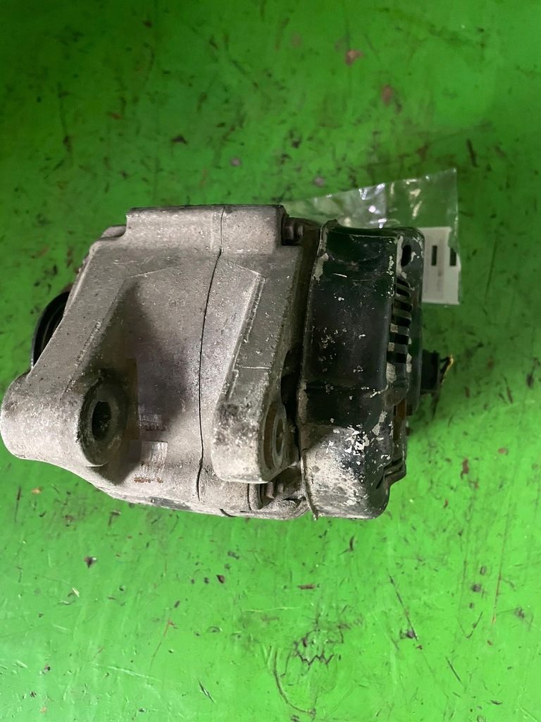 фото №3, Генератор toyota yaris i