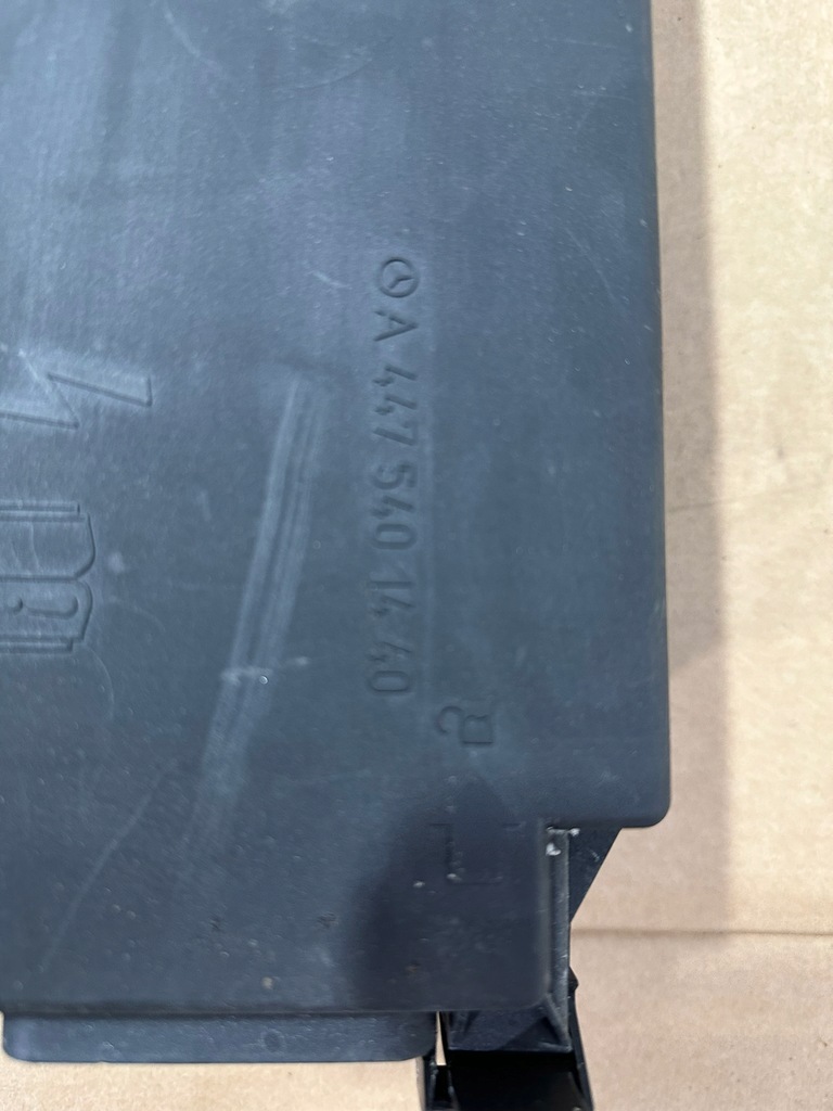 фото №9, Коробка запобіжників, запобіжник, напрямна mercedes w447 cz, vito