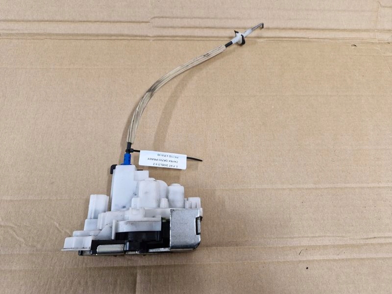 фото №1, Fiat doblo 2 ii замок дверь правый перед передний 4 pin eu 151817366