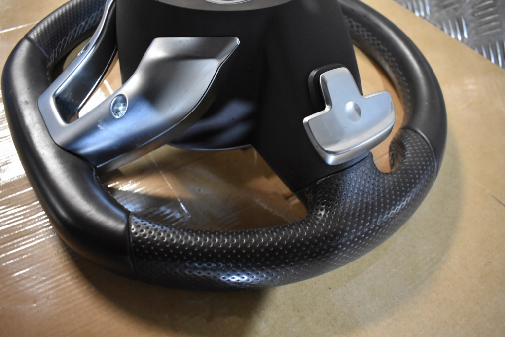 Кермо  коричнева mercedes sl 231 r231 рестайлінг  1 Доставка