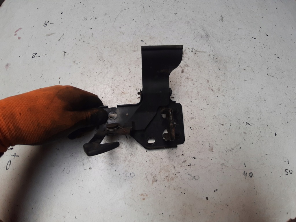 фото №1, Vw t5 transporter 03-09r засов замка капот