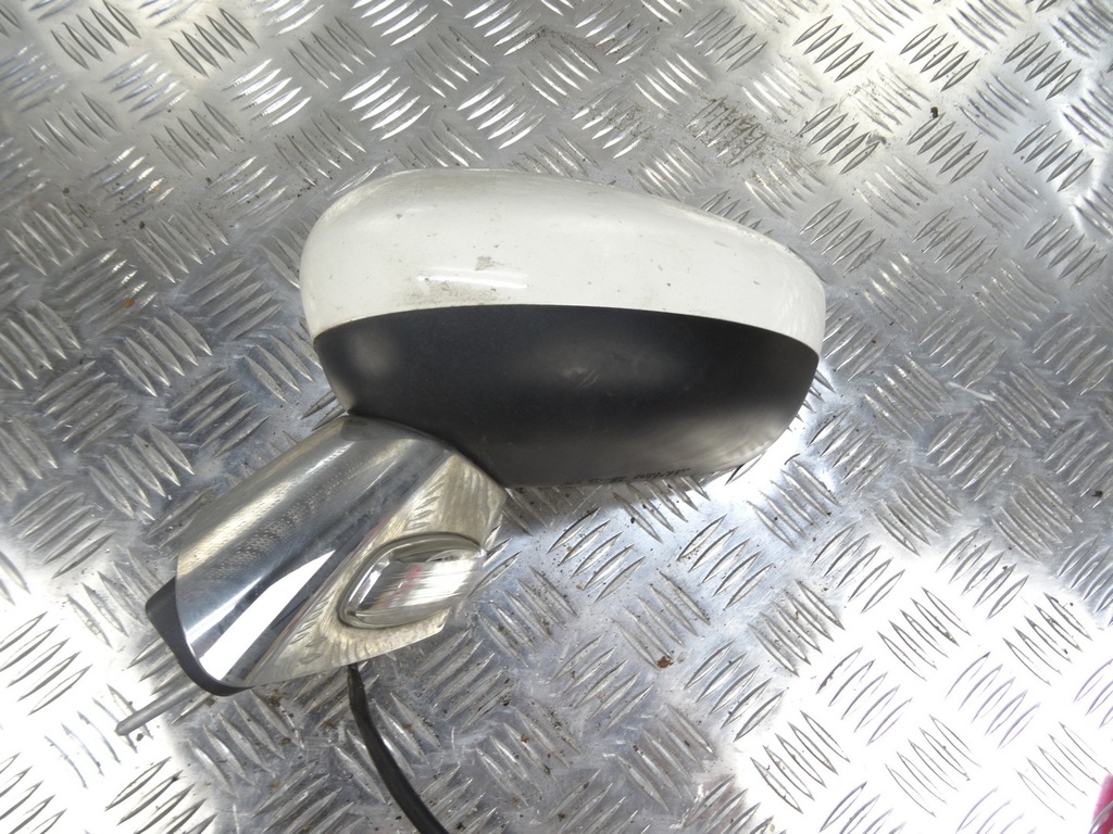 фото №1, Citroen c3 ii зеркало левая 5 pin