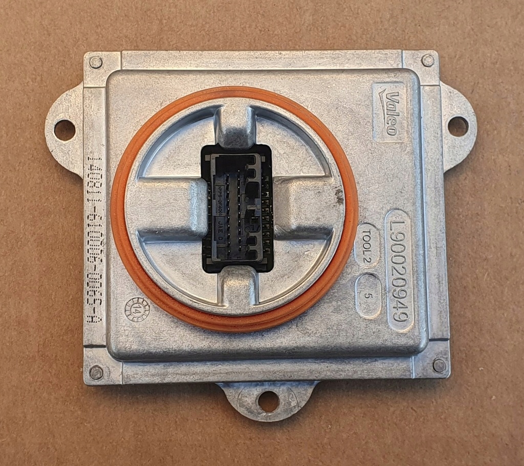 фото №1, Bmw e84 e89 преобразователь лампы модуль led valeo 7342174