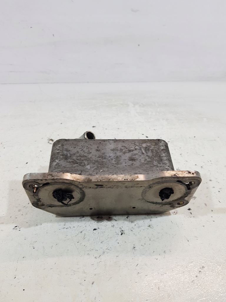 фото №10, Радиатор масла 31293761 2.0d4 d4204t5 181km volvo