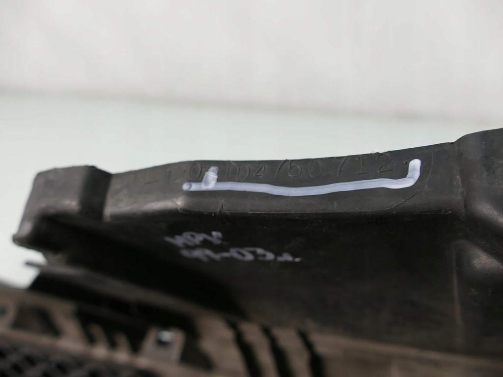 фото №6, Mazda mpv ii решётка радиатора решётка радиатора радиатора 99-03