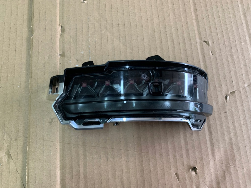 фото №1, Поворотник дзеркало лівий evoque, velar, f-pace