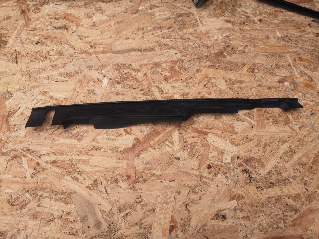 фото №1, Audi a5 8w защита крыла правая 8w6820582g