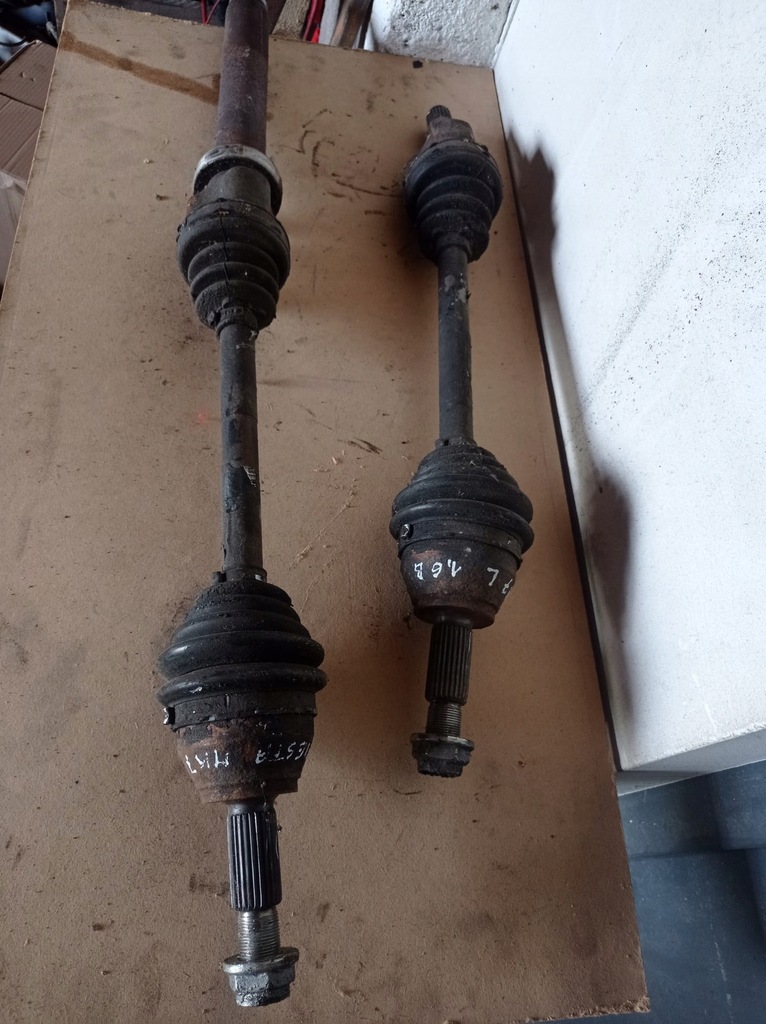 фото №1, Fiesta mk7 1.6 привідний вал права ліва перед