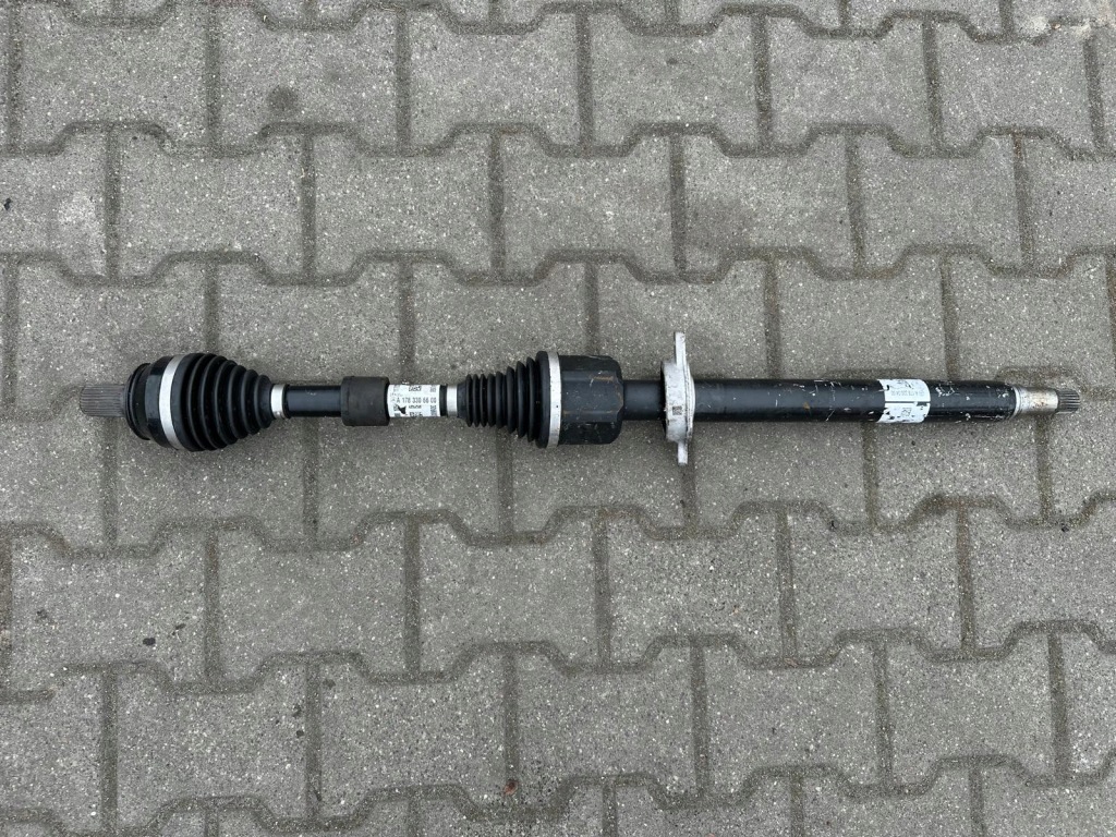 Купити Привідний вал mercedes a1783306600 a178 178