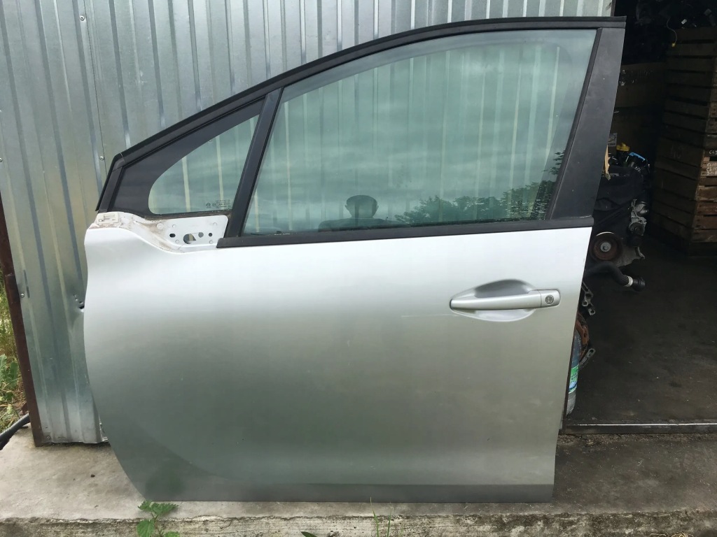 фото №1, Дверь левая передние левый перед peugeot 208 i ezr