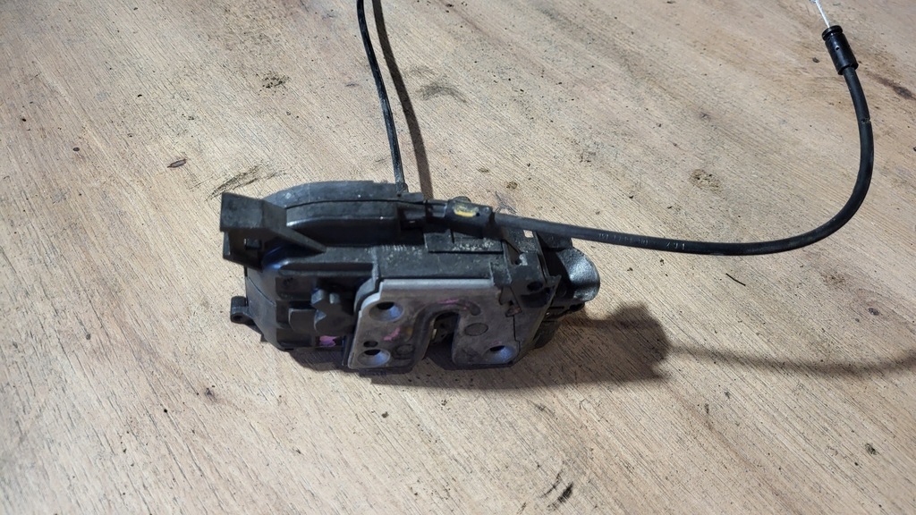 фото №2, Замок лівий перед renault clio iii 3 4 pin