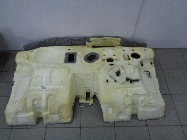 фото №3, Шумоизоляция стены перегородки renault megane iv hb 2019 rok