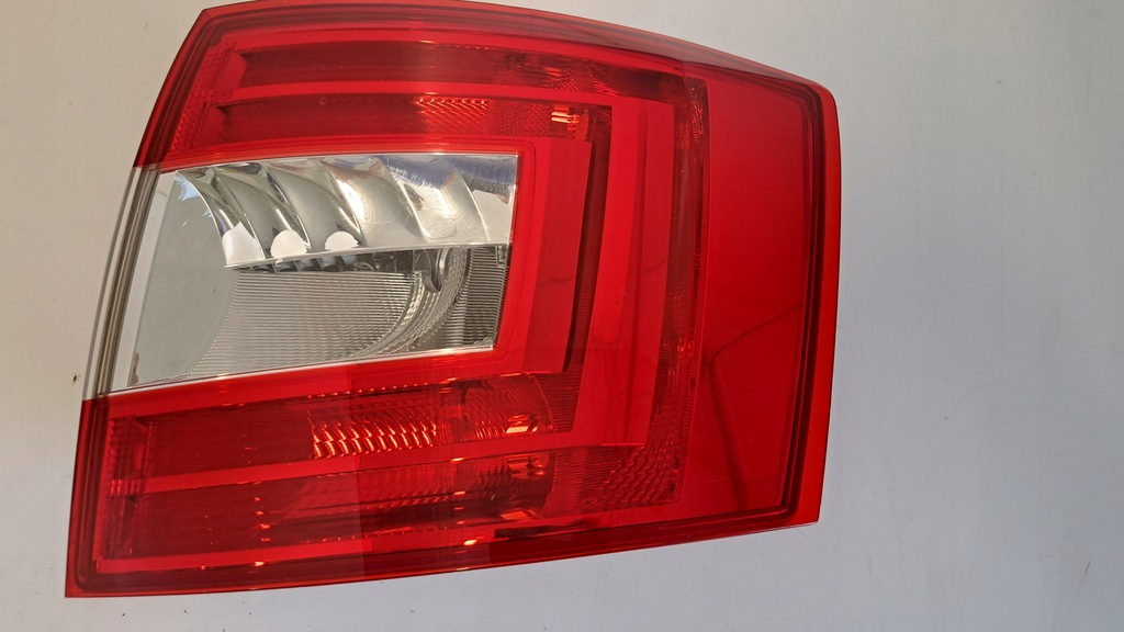 фото №6, Лампа правий задня skoda octavia 3 iii kombi 13-