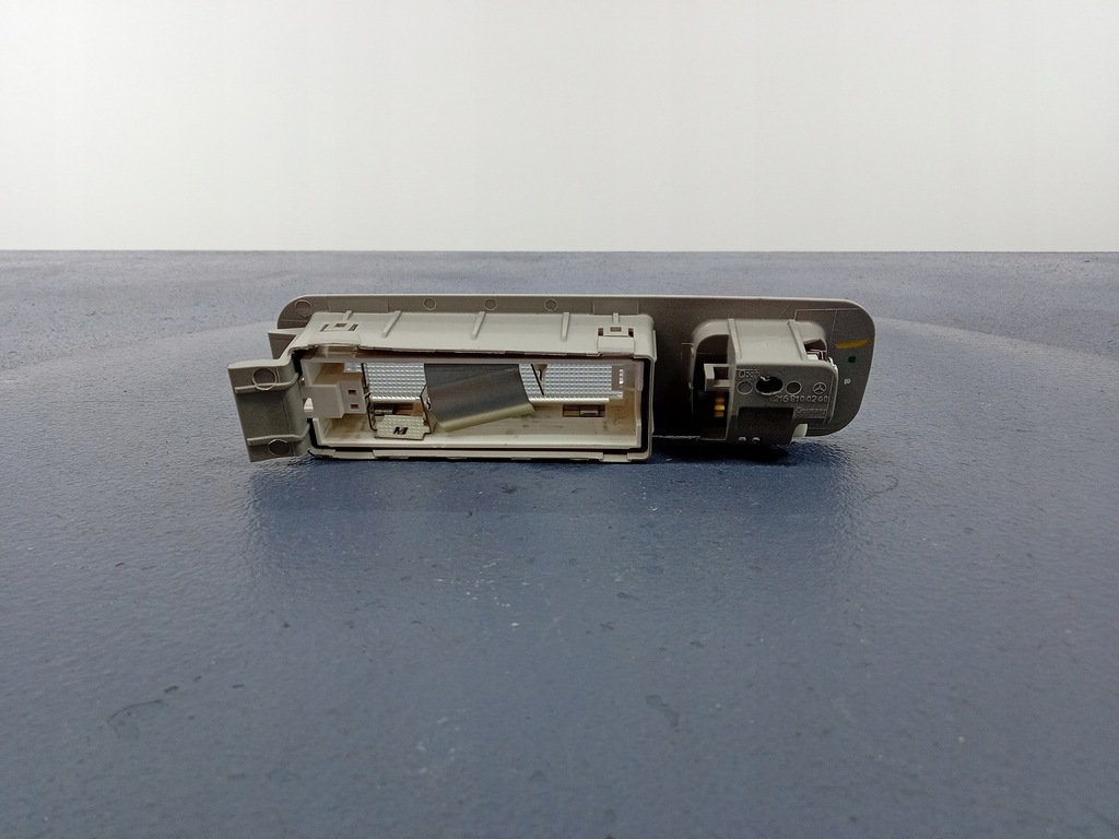 фото №4, Cl w216 лампа потолочный задняя правая a2168100240