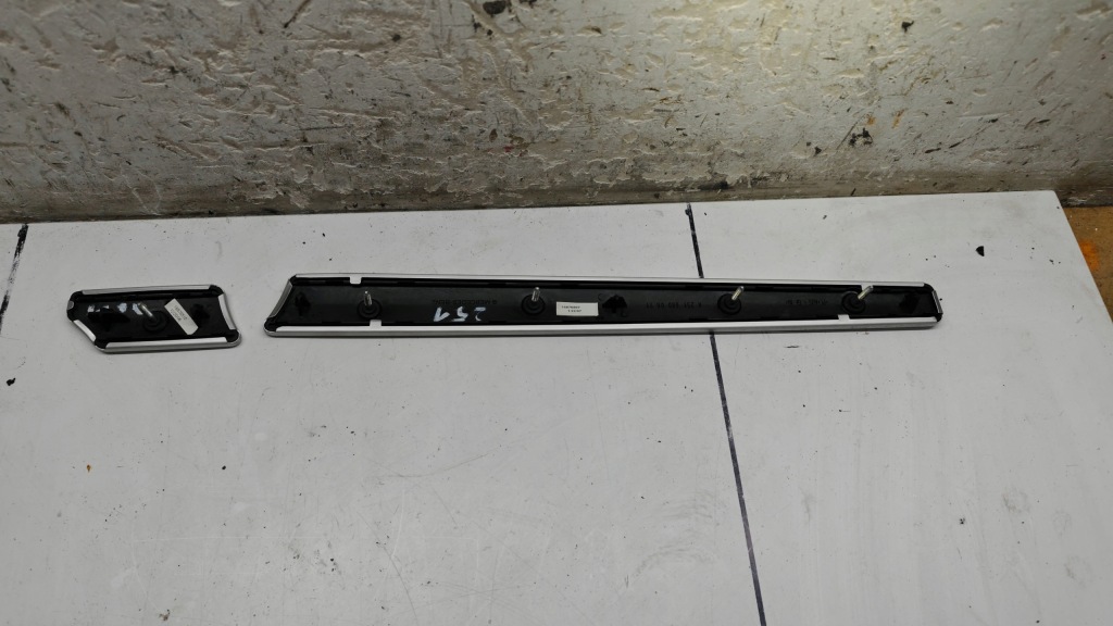 Купити Декоративна молдинг декоративна панелі mercerdes w251 r klasa a2516800571 a2516800671