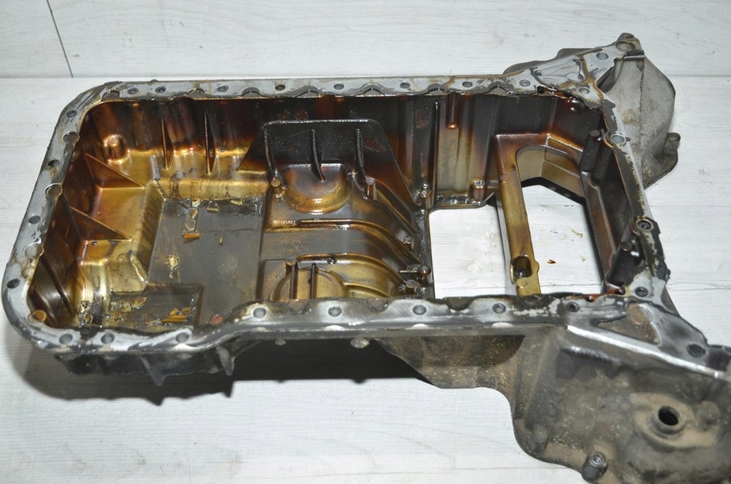 Поддон масла r2720140802 mercedes cls w219 Доставка