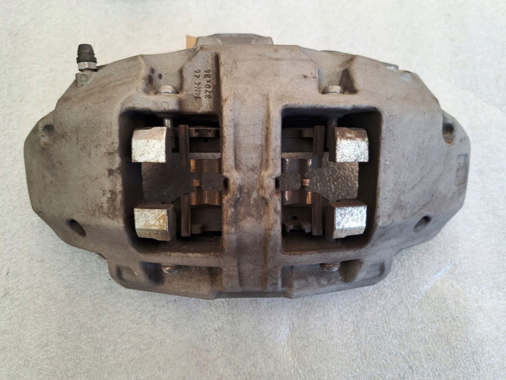 фото №1, Mercedes w223 s-klasa суппорты перед тормозные колодки комплект левый 370x36