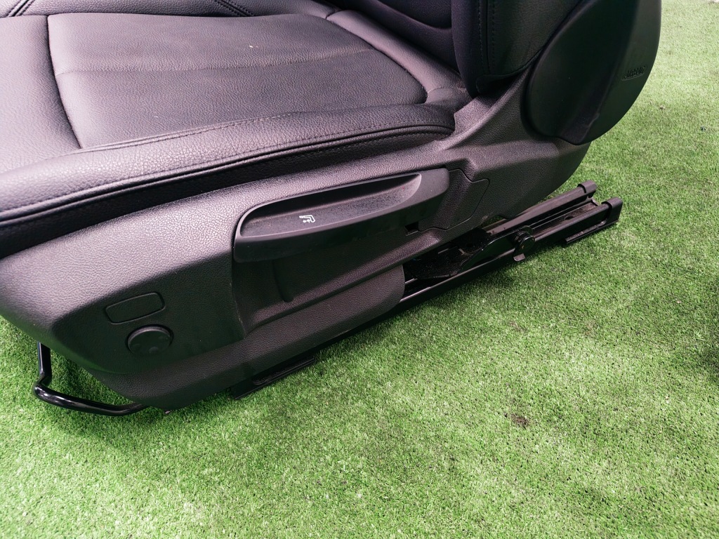 фото №5, Bmw x1 f48 середина сиденья заднее сиденье обшивки обивка czarna кожа