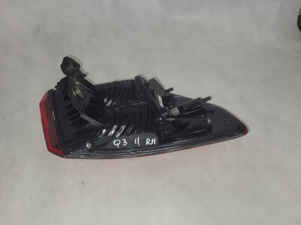 фото №5, Audi q3 ii лампа задня задня rh/lh