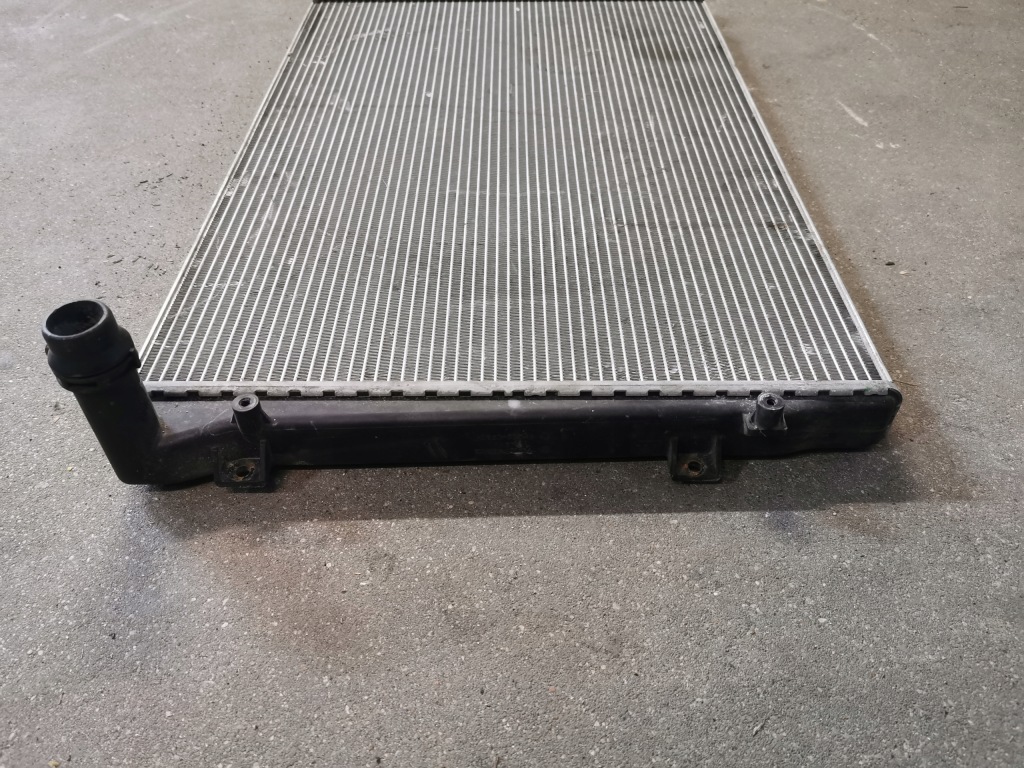 Радіатор води vw passat b6 3c0 2.0tdi Оригінал