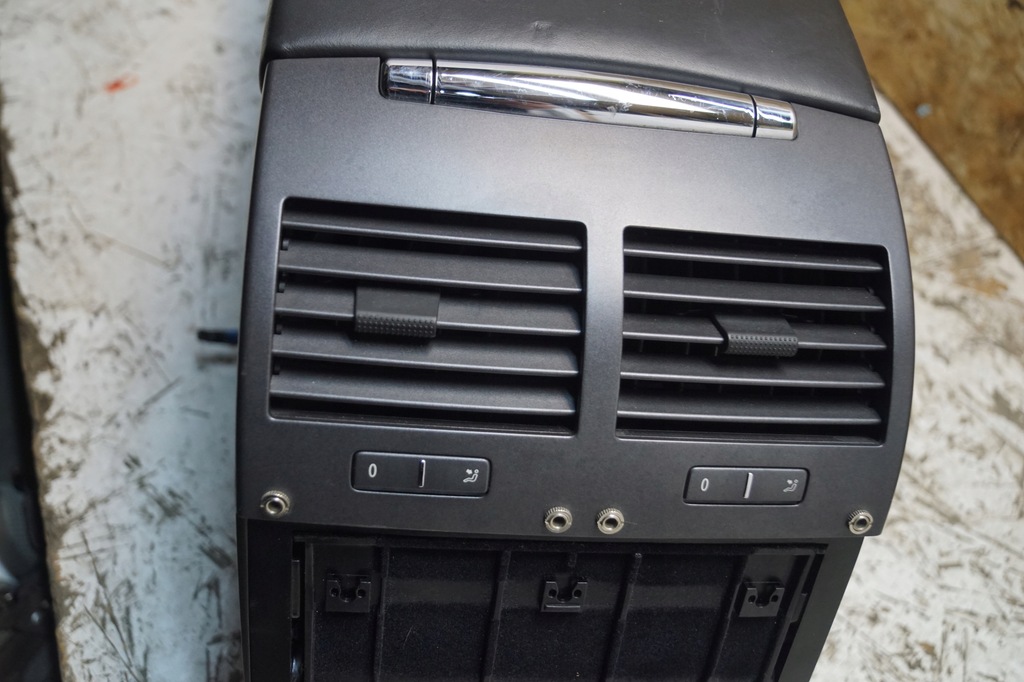 фото №7, Подлокотник туннель средний vw phaeton