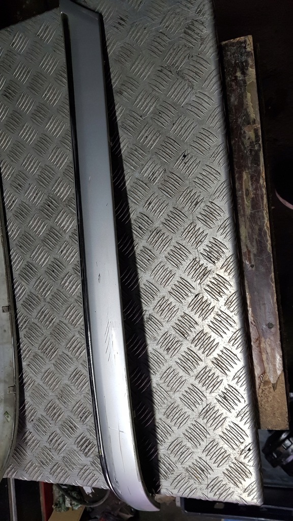 фото №15, Mercedes w220 молдинг бампера задня ліва права 744