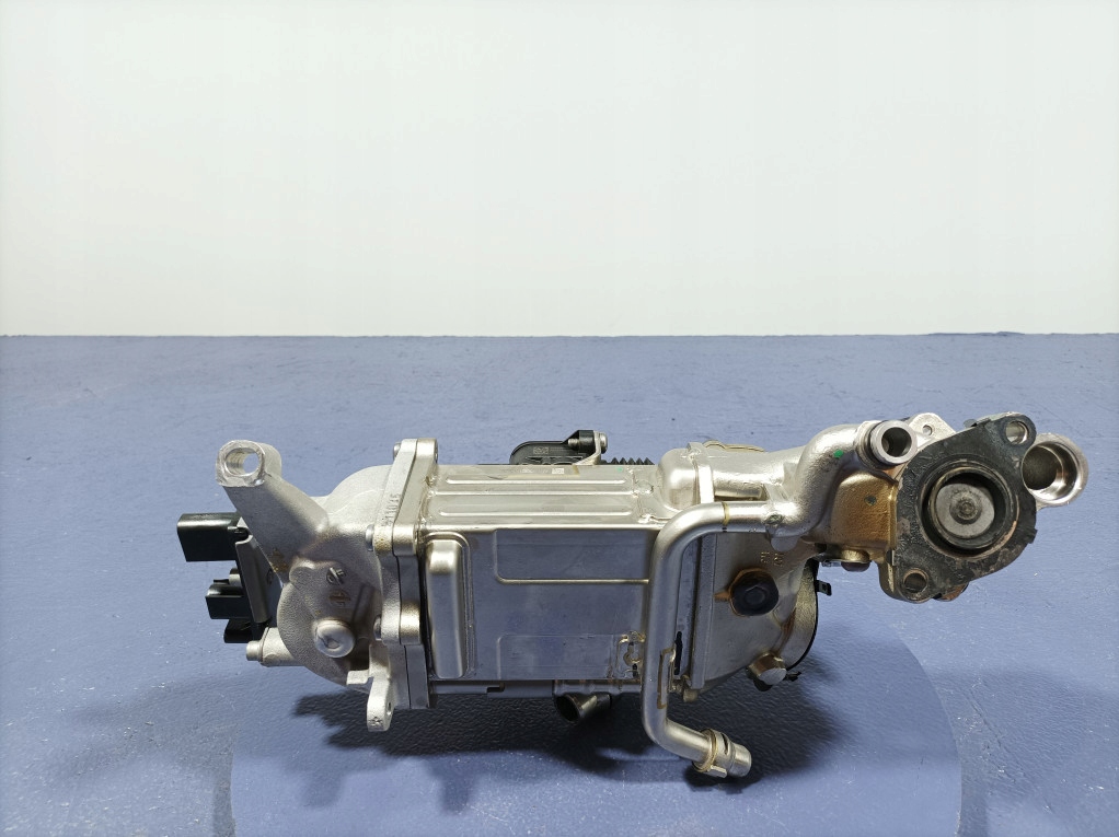 фото №11, Bmw 7 g11 g12 lci 3.0 d b57d30b 286 km радиатор выхлопных газов клапан egr 8598309