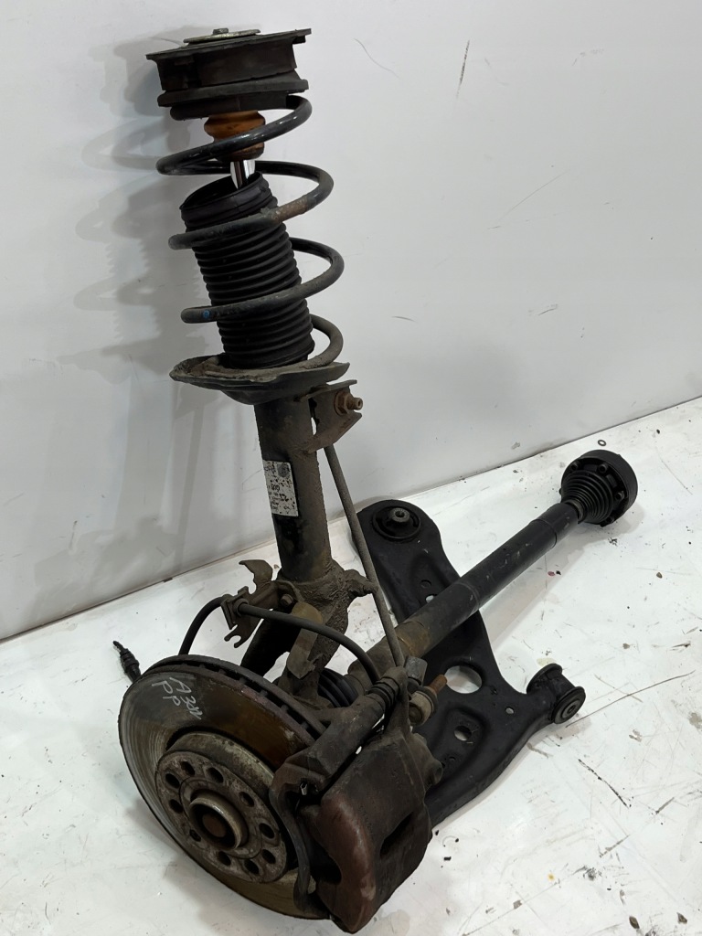 фото №1, Поворотний кулак правий перед audi a3 8v 1.6 tdi комплектна