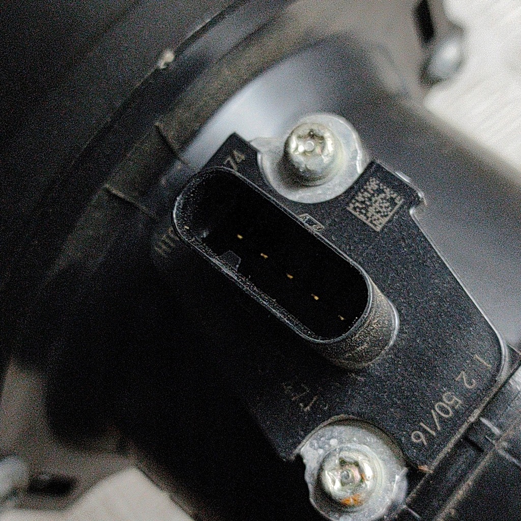 фото №6, Porsche macan 95b 2017 корпус фильтра воздуха